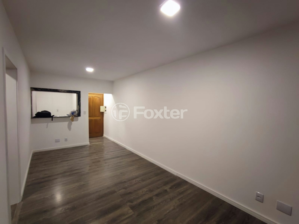 Apartamento à venda com 2 quartos, 68m² - Foto 4