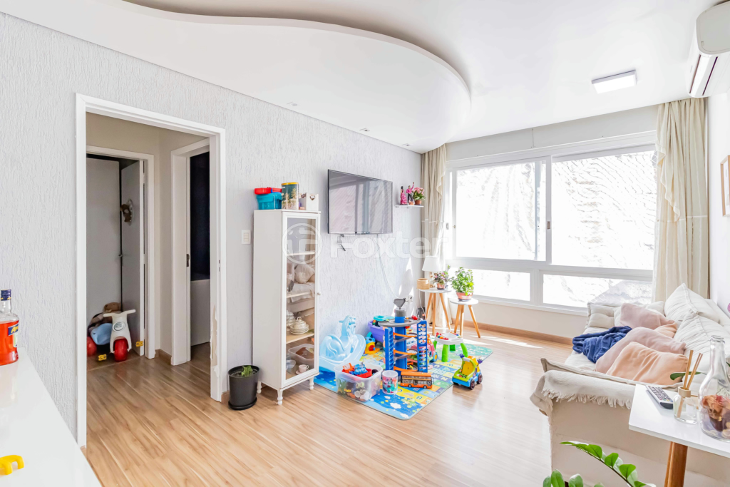 Apartamento à venda com 2 quartos, 79m² - Foto 1