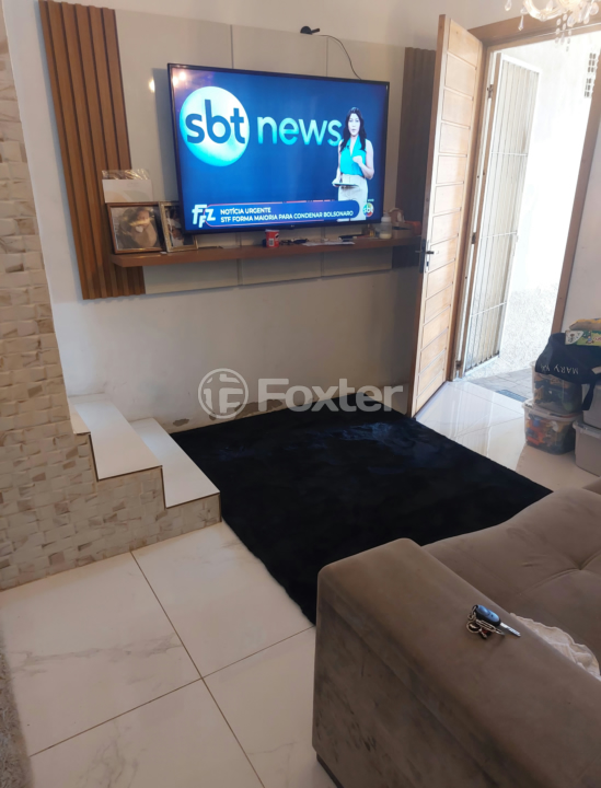 Casa à venda com 2 quartos, 69m² - Foto 4