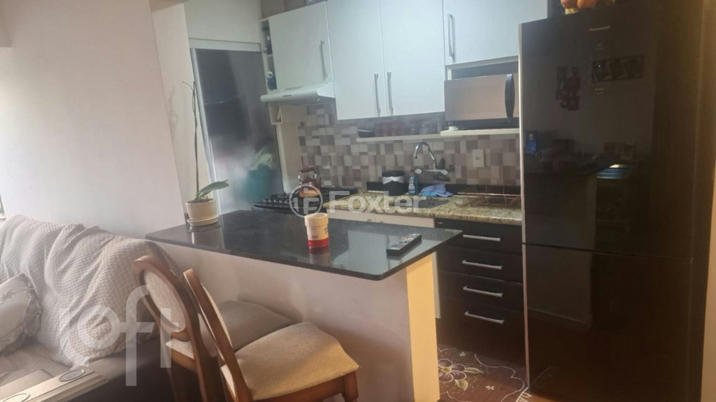 Apartamento à venda com 2 quartos, 64m² - Foto 11