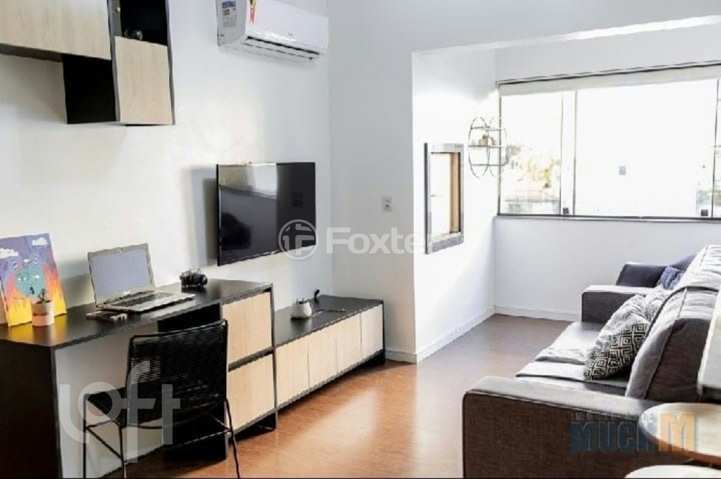 Apartamento à venda com 2 quartos, 64m² - Foto 1