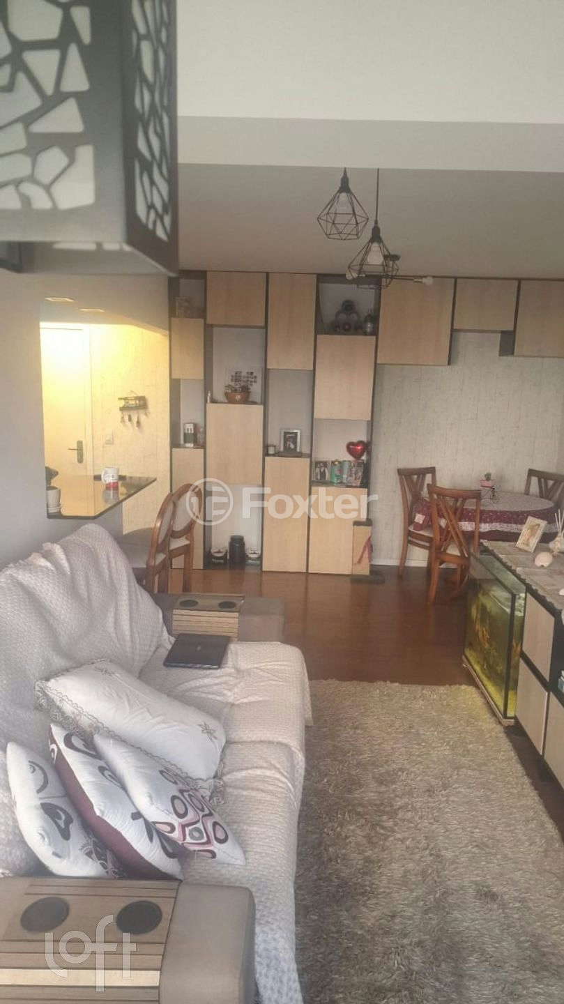 Apartamento à venda com 2 quartos, 64m² - Foto 17