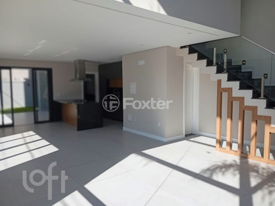 Casa de Condomínio à venda com 3 quartos, 180m² - Foto 2