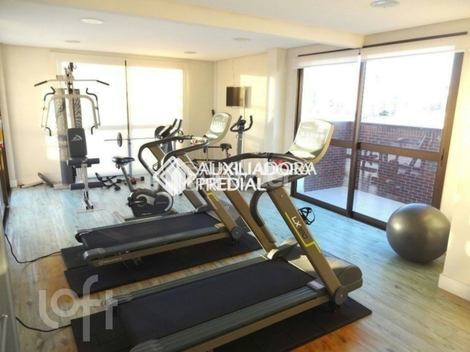 Apartamento à venda com 2 quartos, 70m² - Foto 7