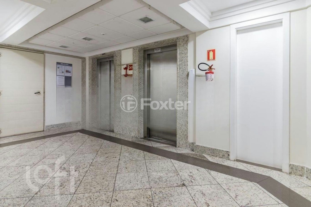 Apartamento à venda com 2 quartos, 70m² - Foto 5