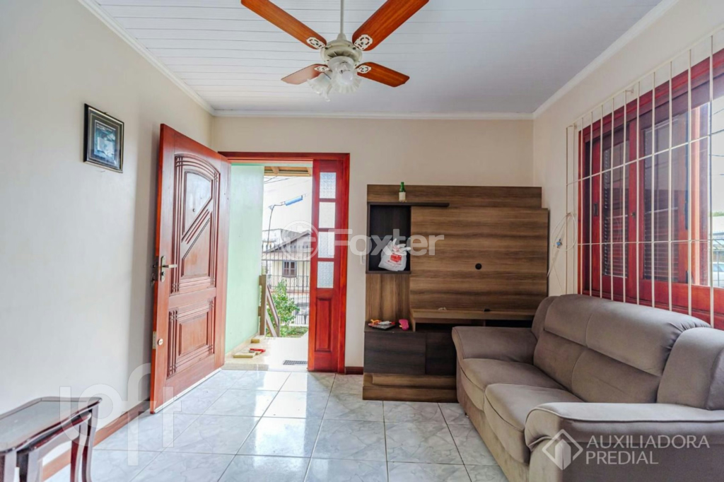 Casa à venda com 4 quartos, 180m² - Foto 2