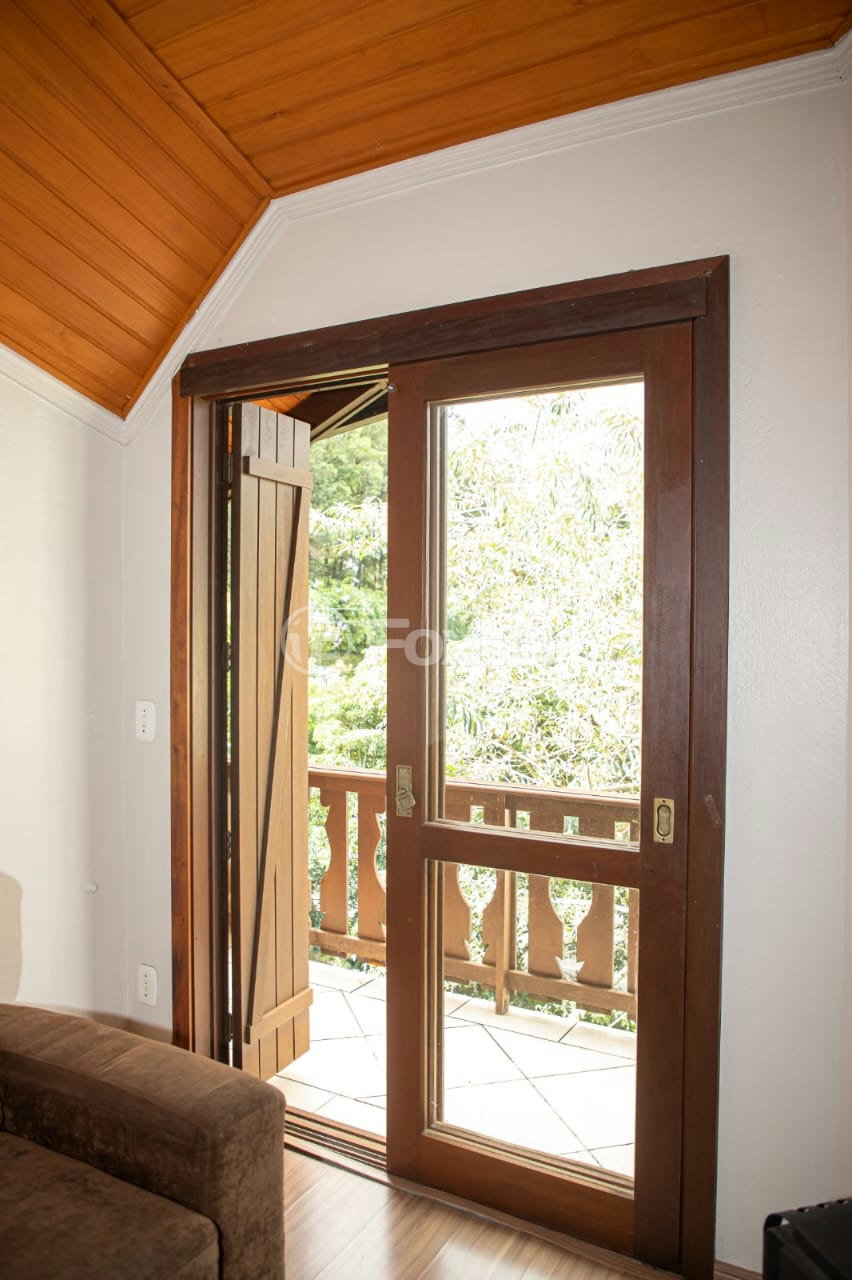 Apartamento à venda com 2 quartos, 78m² - Foto 3