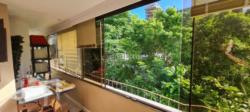 Apartamento à venda com 3 quartos, 194m² - Foto 8