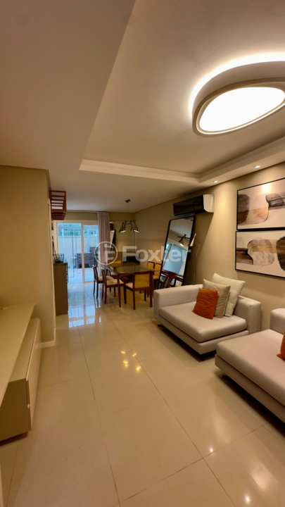 Casa à venda com 3 quartos, 101m² - Foto 4