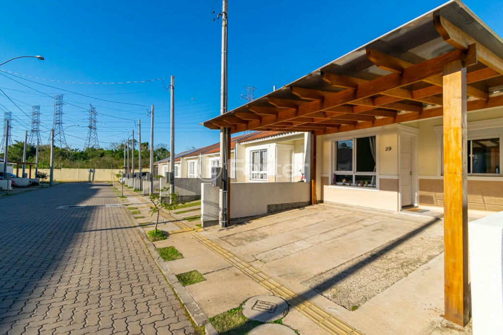 Casa de Condomínio à venda com 2 quartos, 48m² - Foto 1