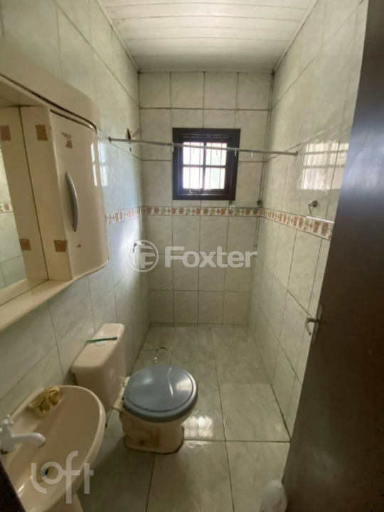 Casa à venda com 3 quartos, 100m² - Foto 4