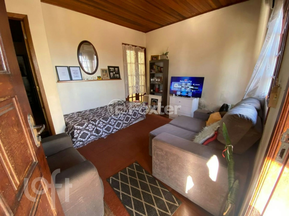 Casa à venda com 3 quartos, 100m² - Foto 1