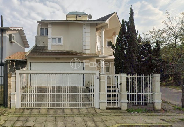 Casa à venda com 3 quartos, 400m² - Foto 1