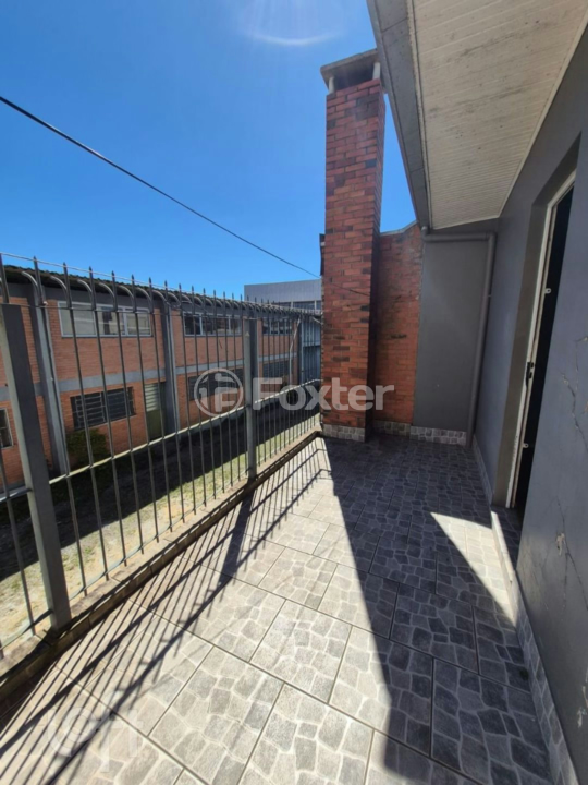 Casa à venda com 3 quartos, 82m² - Foto 9