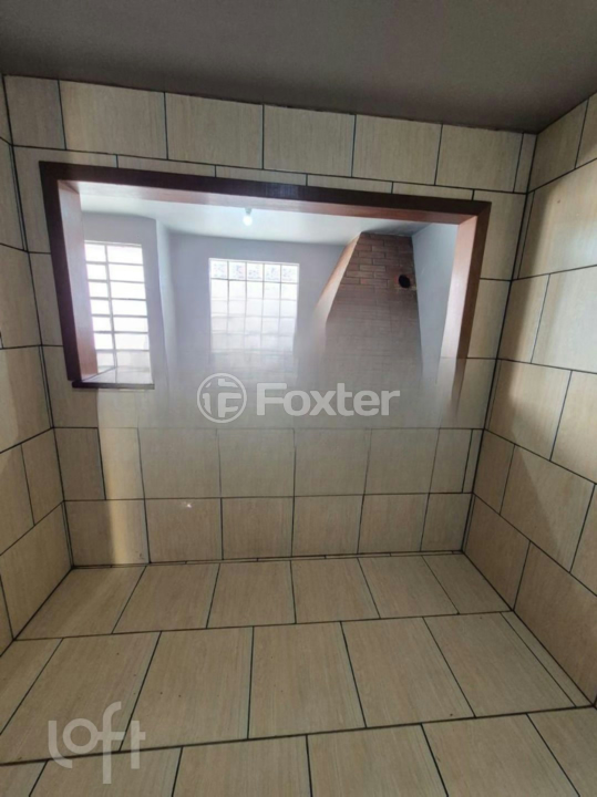 Casa à venda com 3 quartos, 82m² - Foto 1