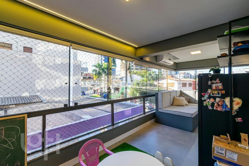 Apartamento à venda com 3 quartos, 158m² - Foto 5