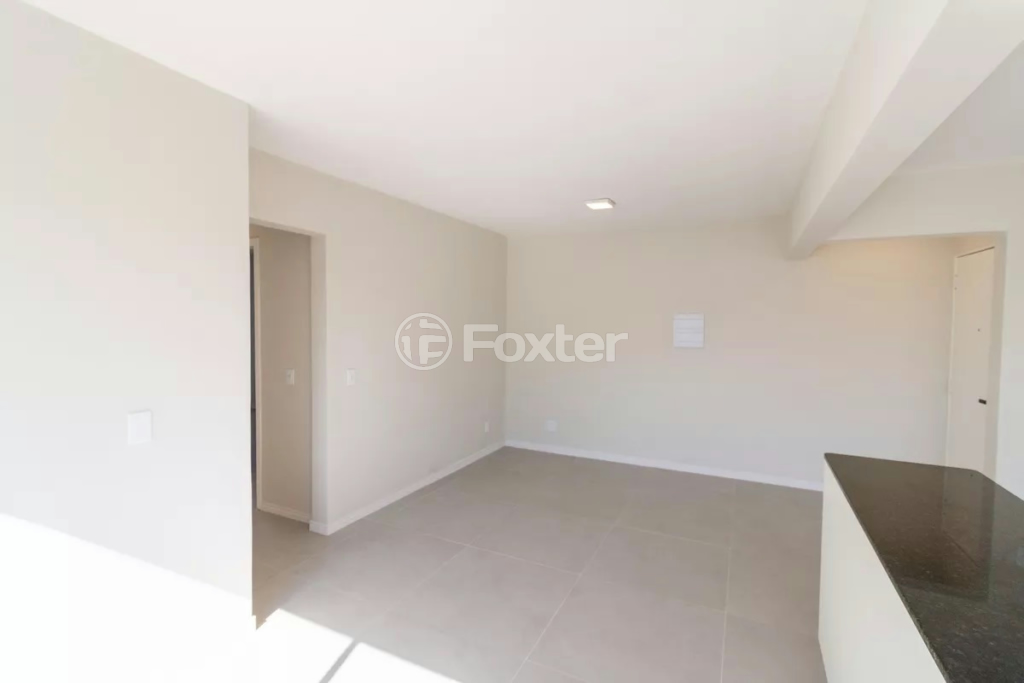 Apartamento à venda com 3 quartos, 80m² - Foto 1