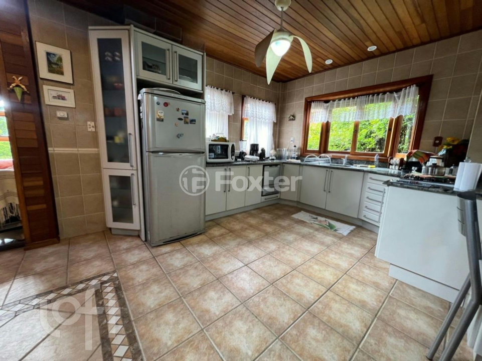 Casa de Condomínio à venda com 3 quartos, 180m² - Foto 13