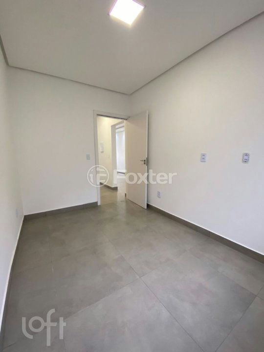 Casa à venda com 2 quartos, 61m² - Foto 9