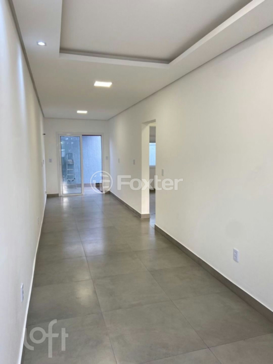 Casa à venda com 2 quartos, 61m² - Foto 1