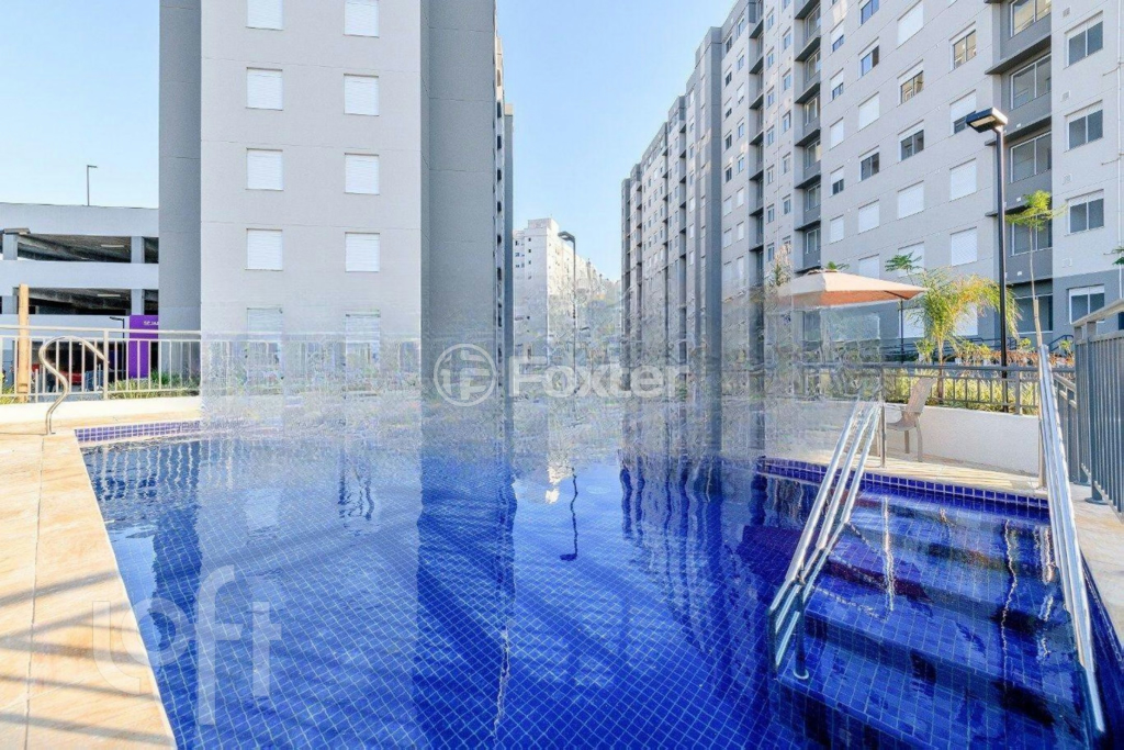 Apartamento à venda com 2 quartos, 40m² - Foto 13