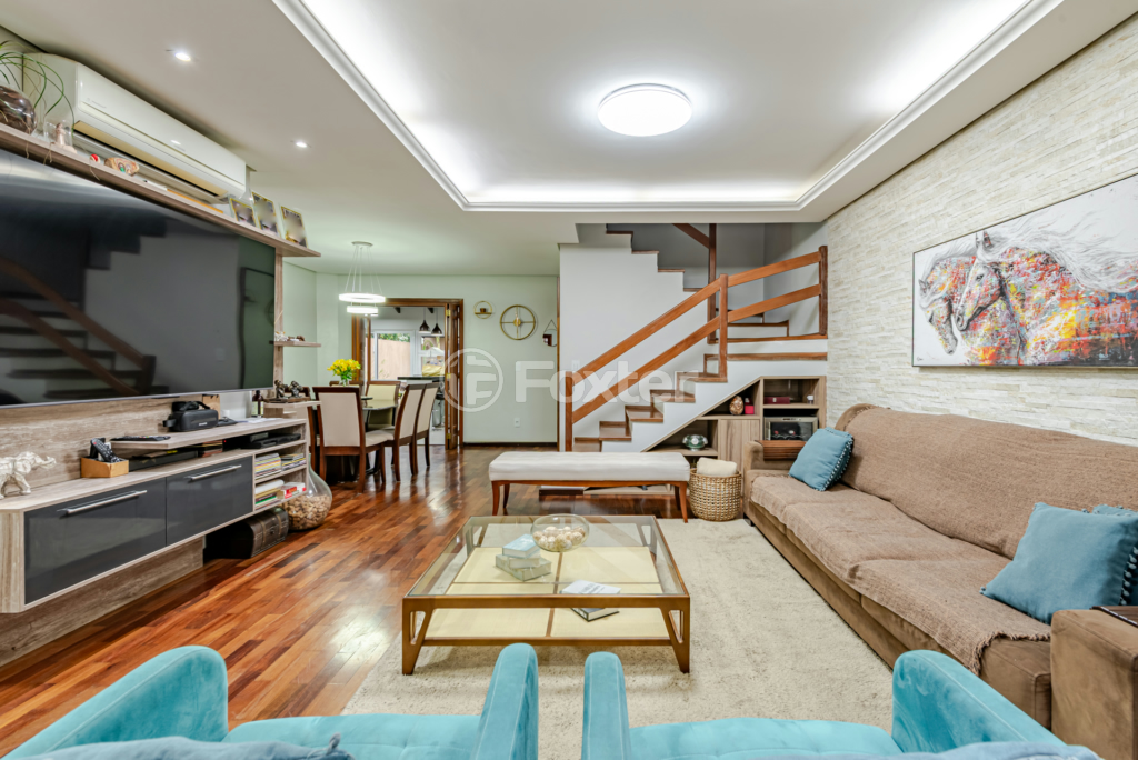 Casa à venda com 3 quartos, 220m² - Foto 4