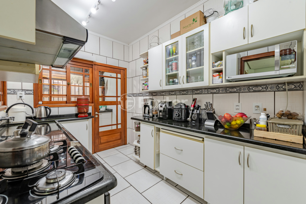 Casa à venda com 3 quartos, 220m² - Foto 27