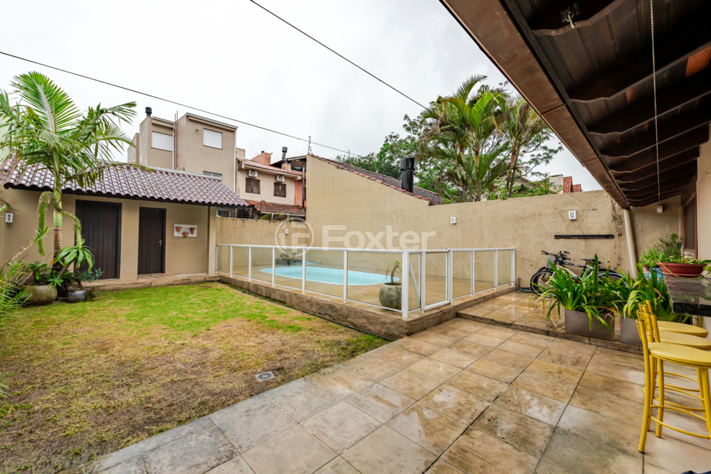 Casa à venda com 3 quartos, 220m² - Foto 14
