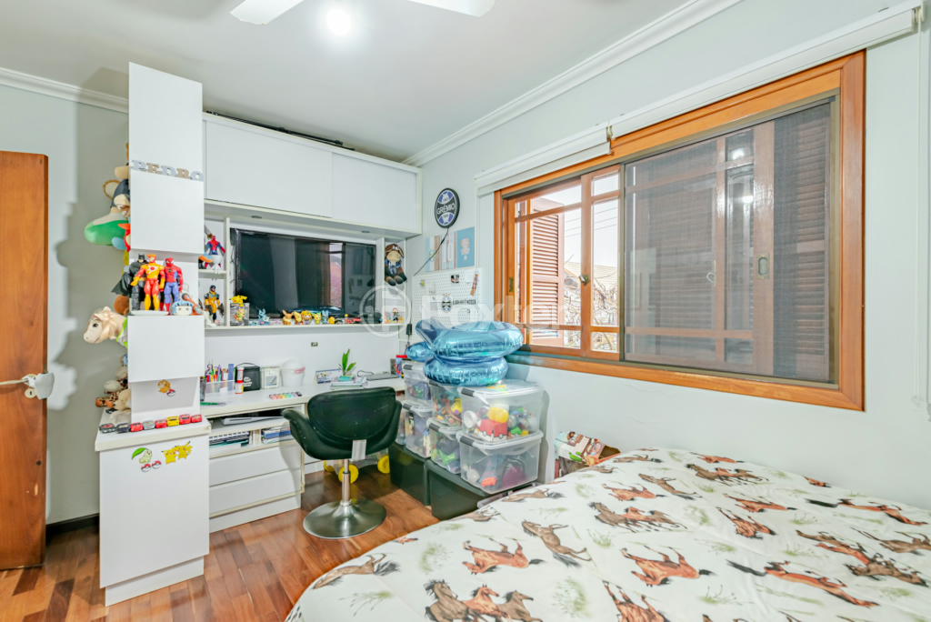 Casa à venda com 3 quartos, 220m² - Foto 24
