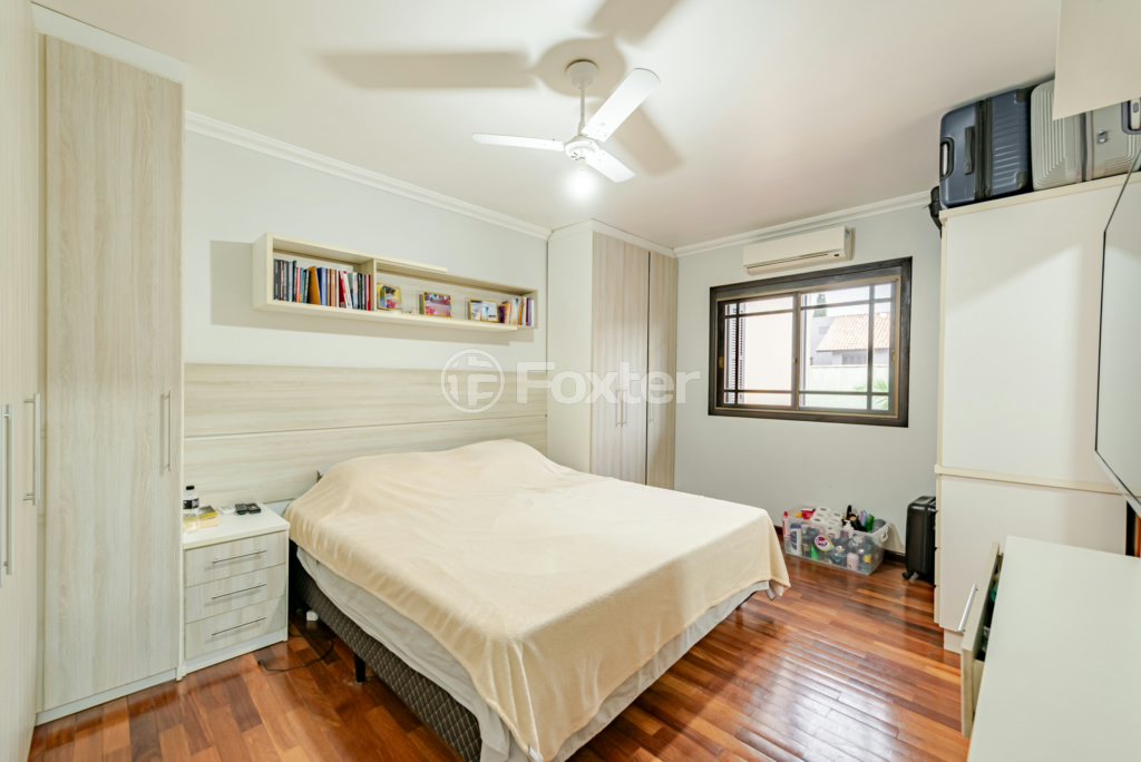 Casa à venda com 3 quartos, 220m² - Foto 18