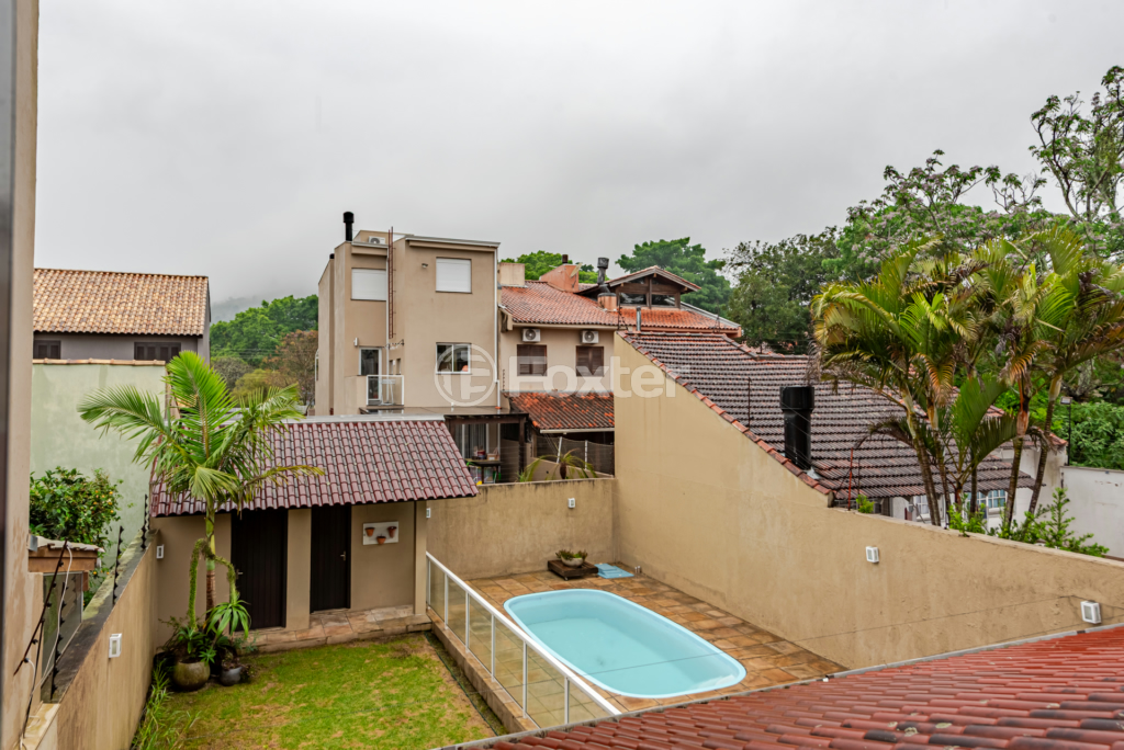 Casa à venda com 3 quartos, 220m² - Foto 19