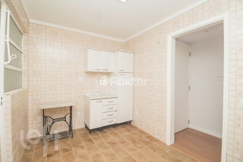 Apartamento à venda com 2 quartos, 75m² - Foto 5