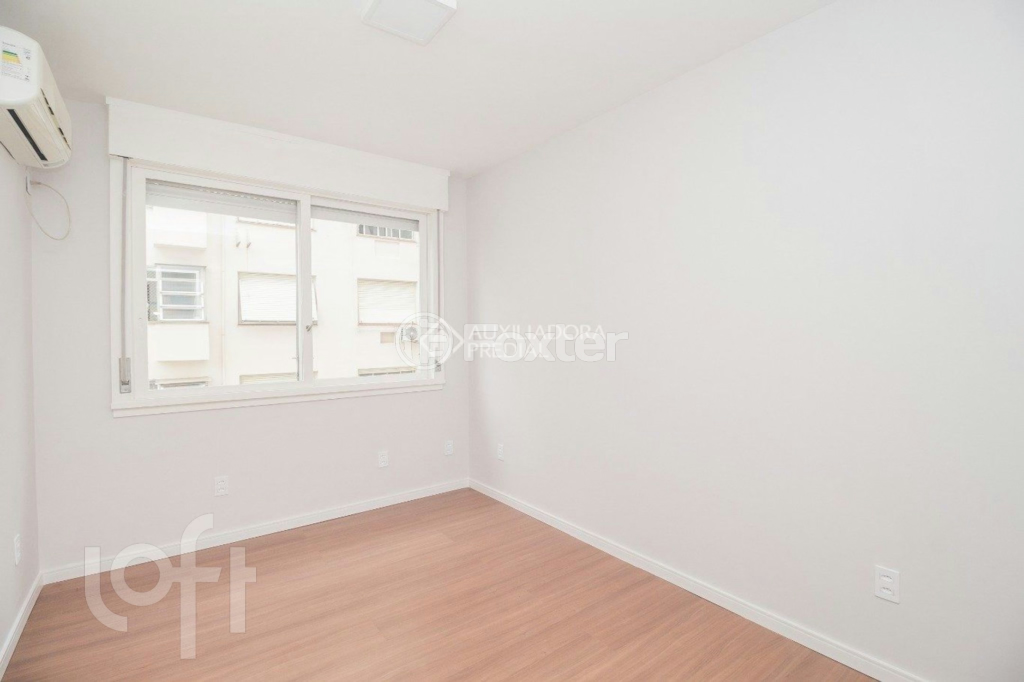 Apartamento à venda com 2 quartos, 75m² - Foto 10