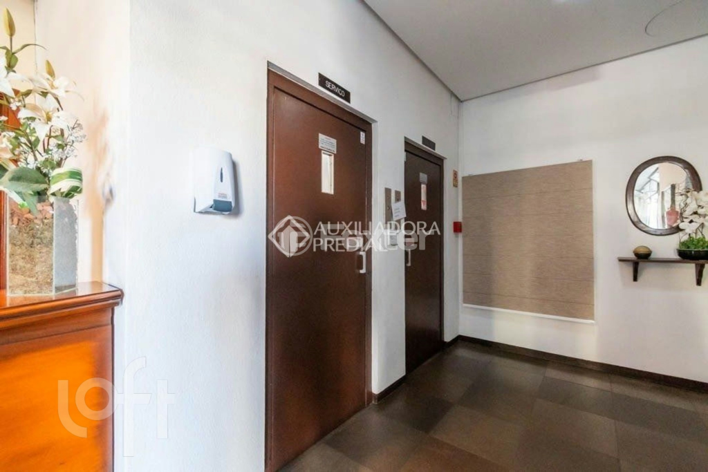 Apartamento à venda com 2 quartos, 75m² - Foto 22