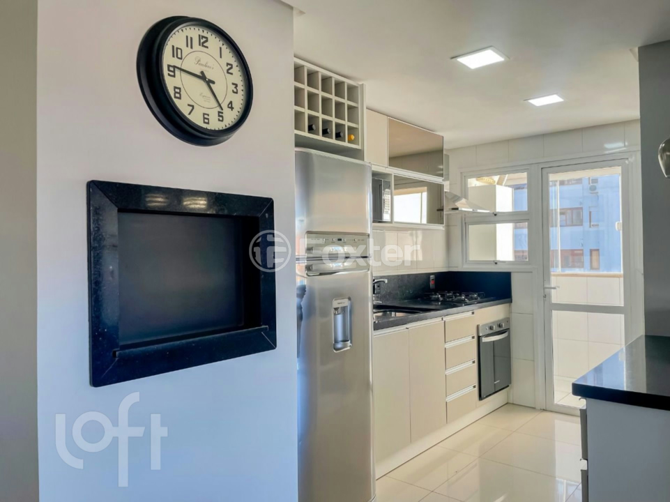 Apartamento à venda com 2 quartos, 76m² - Foto 9