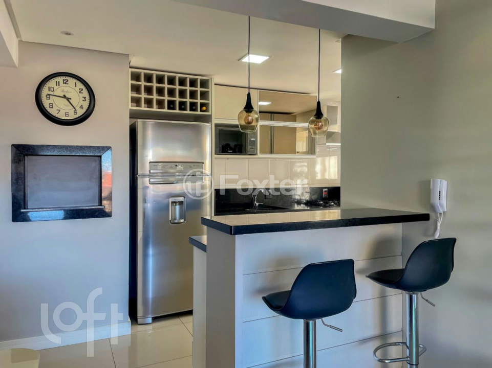 Apartamento à venda com 2 quartos, 76m² - Foto 10