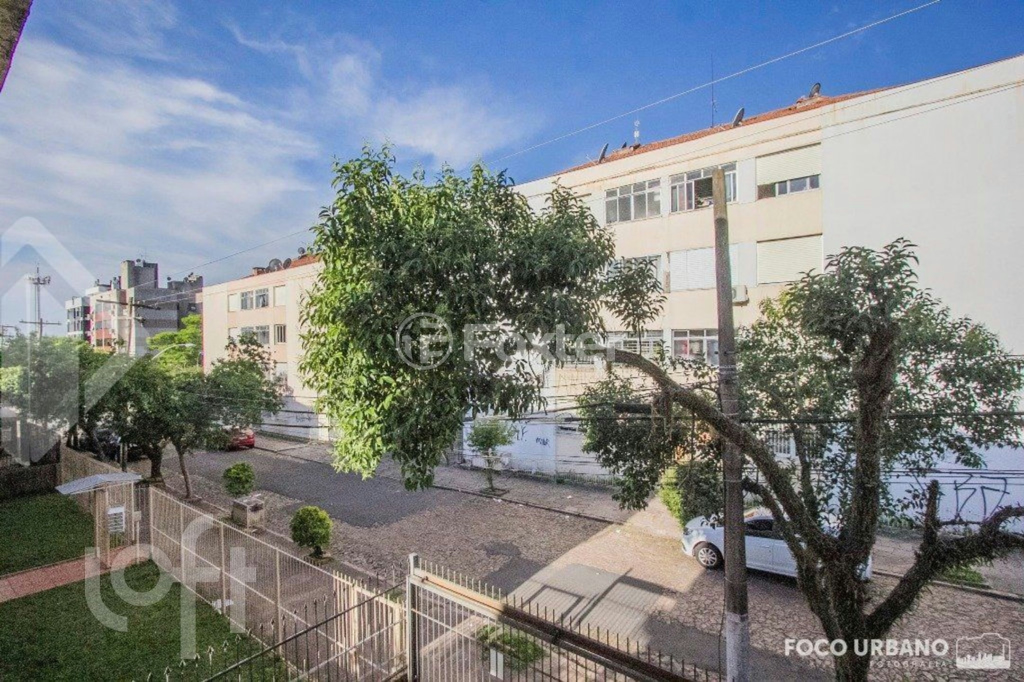 Apartamento à venda com 2 quartos, 62m² - Foto 11