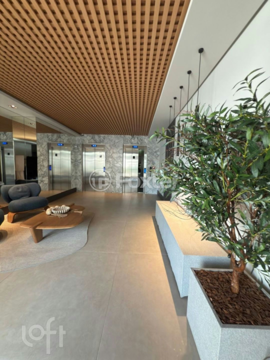 Apartamento à venda com 3 quartos, 154m² - Foto 2