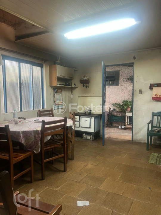 Casa à venda com 3 quartos, 100m² - Foto 2