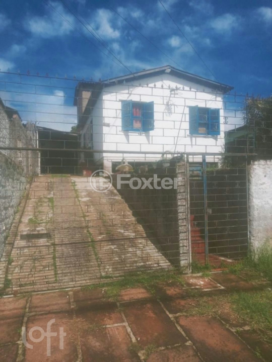 Casa à venda com 3 quartos, 100m² - Foto 4