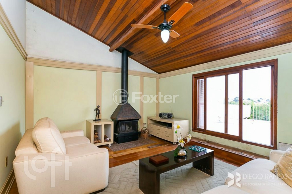 Casa à venda com 4 quartos, 390m² - Foto 2