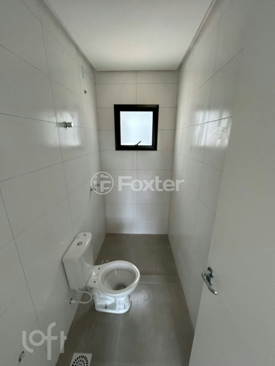 Casa à venda com 3 quartos, 80m² - Foto 11