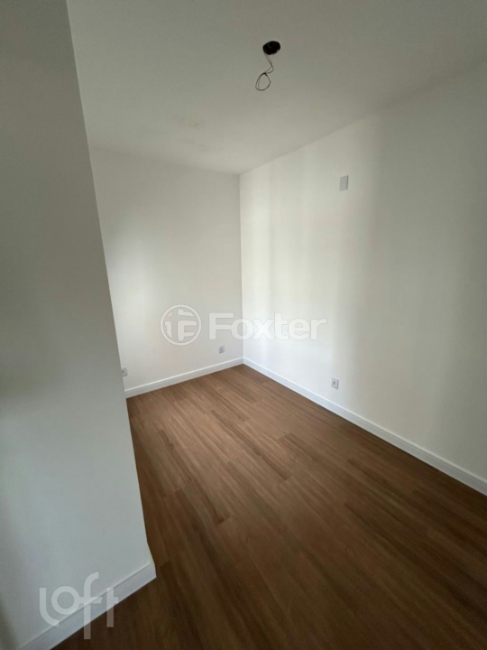 Casa à venda com 3 quartos, 80m² - Foto 14