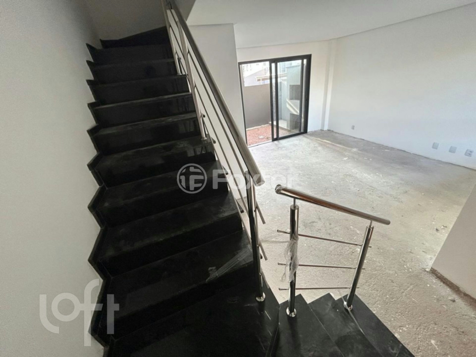 Casa à venda com 3 quartos, 80m² - Foto 5