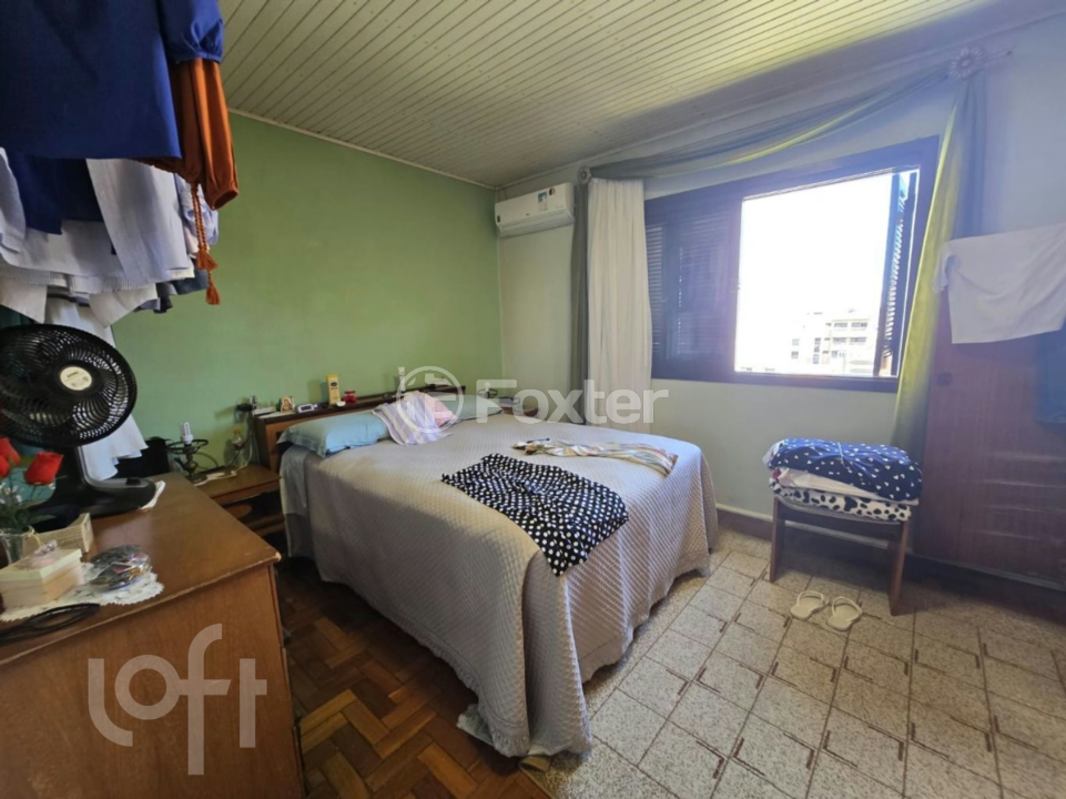 Casa à venda com 4 quartos, 144m² - Foto 4