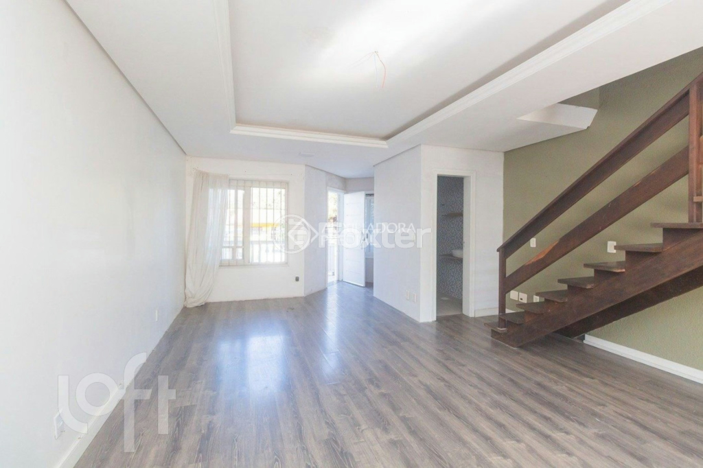 Casa à venda com 3 quartos, 232m² - Foto 3