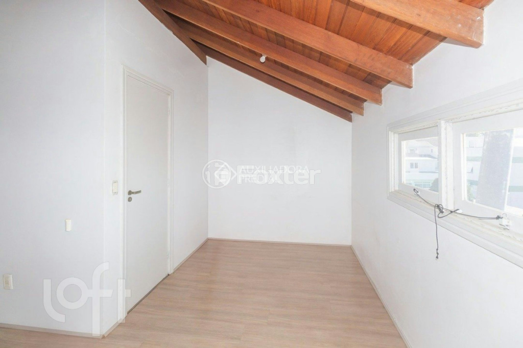 Casa à venda com 3 quartos, 232m² - Foto 29
