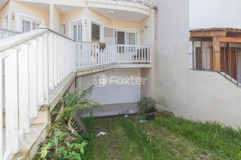 Casa à venda com 3 quartos, 232m² - Foto 35