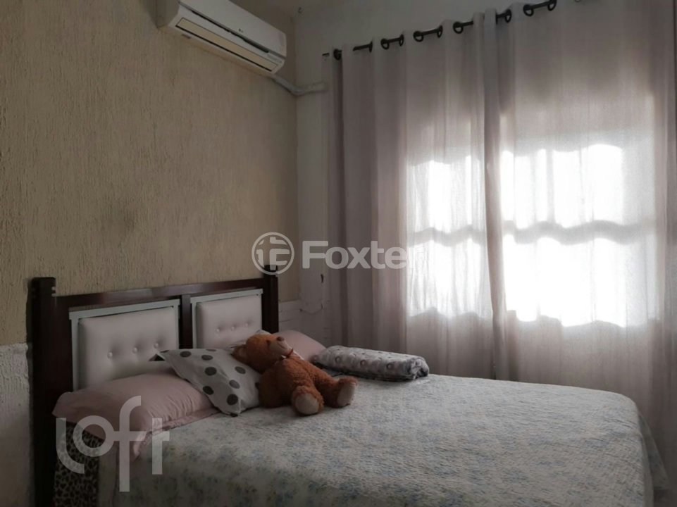 Casa à venda com 5 quartos, 164m² - Foto 9