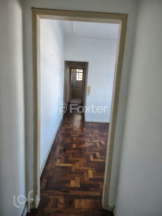 Apartamento à venda com 2 quartos, 64m² - Foto 4